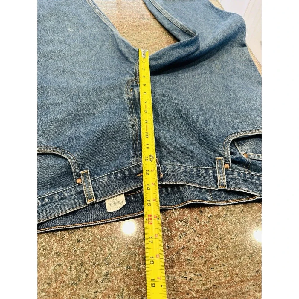 Levis levis 977